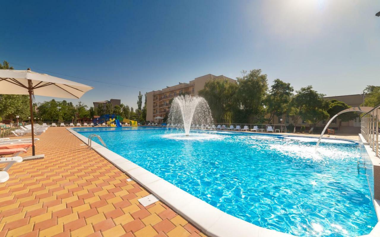 николаев 3*